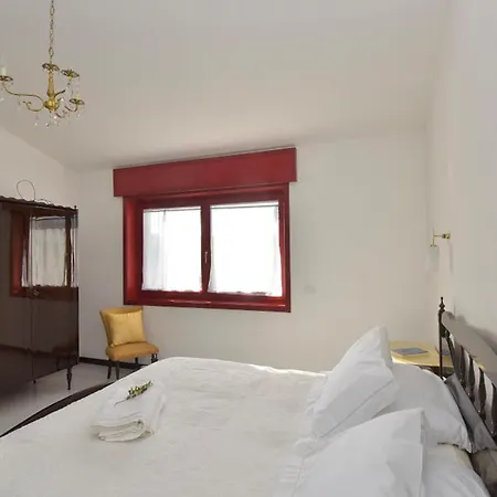 Isola Bella - Vintage * Mogoro